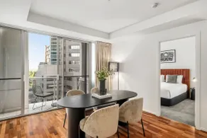 2BR City Apartment | 1 min to Parliament Station - Image 4