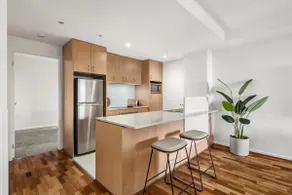 2BR City Apartment | 1 min to Parliament Station - Image 5
