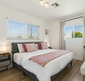 Montclair / 6 Beds / 2 BR / 2 TVs / Near University City - Image 3