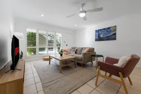 Bertie's - Affordable Comfort for the Whole Crew - Holiday Home - Image 3