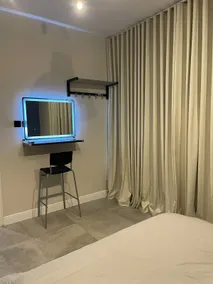 Room and lounge with self check-in ¹⁰³ - Image 3