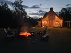 Cozy Randolph A-Frame on Presidential Rail Trail - Image 2