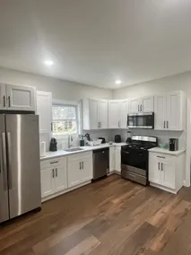 Pet-Friendly 3BR Walk to LIRR + Downtown Bay Shore - Image 3
