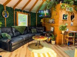 Luxury Yurt w/Pond, Sauna, Fire-pit, Garden, Stars - Image 4