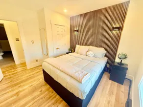 Modern Rustic Luxury - 2 Bdrm - Image 4