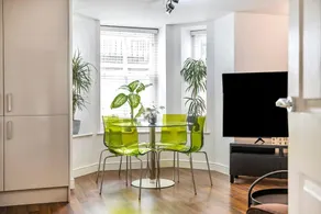 Modern 2BR/2BA + Sofa Bed | Parking & WiFi - Image 2