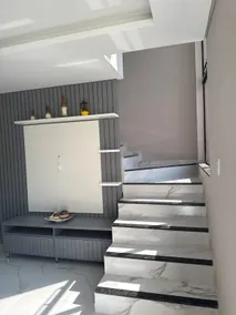 Townhouse near bus station 03 - Image 4