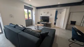 Apartment with Jacuzzi & Garden, 15 min from Saint-Malo – 8 people - Image 4