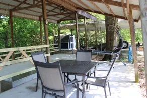 Cozy, Fully Renovated Cabin Near Mark Twain Lake - Image 5
