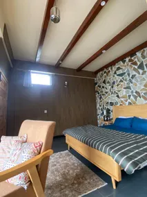 One Bedroom Cabin - Nathia/Dunga Pipeline Track - Image 2