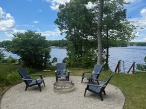 Waterfront Retreat, Croton Pond - Image 5