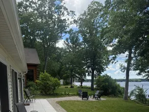Waterfront Retreat, Croton Pond - Image 4