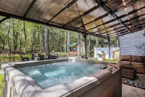 Firepit, Hot Tub, Game Room, pool & Lake! - Image 4