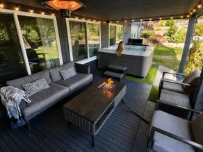 North Van Getaway with 3BR, Hot Tub and Huge Backyard - Image 4