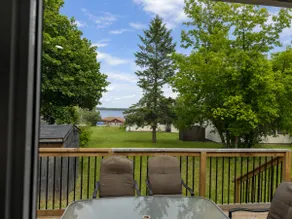 Bobcaygeon Cottage – Pet Friendly, Lake Access - Image 2