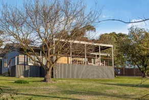 The Crest - Image 5