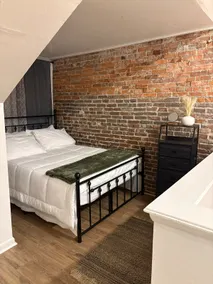 Cozy Harrisburg Studio • Self Check-In + Parking - Image 3