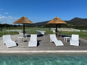 The Brunx - 21 Guests - 8BRs - Fun & Relaxation - Image 2