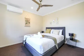 Bright 2BR Escape: Netflix & Wi‑Fi Near Theme Park - Image 5