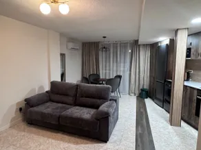 Recently renovated. Welcome families. Pool&tennis. - Image 2