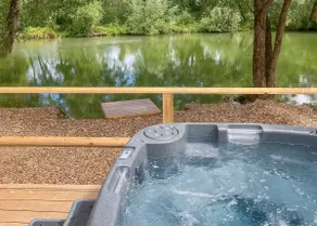 Waterside Lodge (Pet) - Image 2
