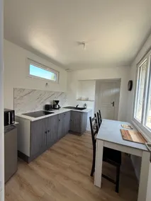 Fully equipped one-bedroom apartment, unpack your bags - Image 3