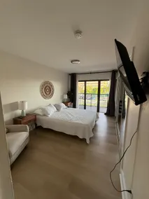 Apt in the Heart of the City - Image 2