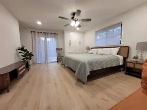 Beautiful mid-century ranch - Image 3