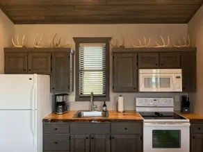 Rustic Bluff Cabin (#1) - Image 2