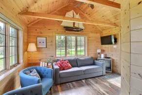 Chalet at the mouth of the river - Image 4