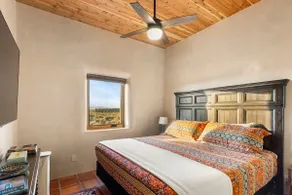 Taos retreat to relax and enjoy a 360 degree view - Image 3