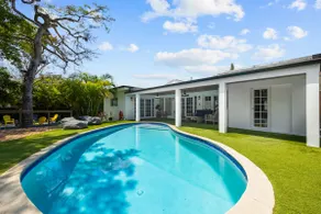 Serenity Villa | Pool · FirePit & Mini Golf  - Image 2