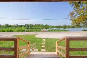 Cajun Bayou Retreat - Image 3
