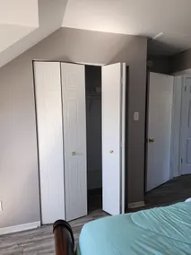 Apartment in Ste-Marthe-Sur-Le-Lac - Image 3
