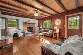 Spacious cabin near Hocking Hills State Park - Image 4