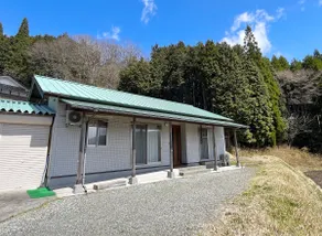 Rural Home for 6 | Stars | Onsen 5-Min Drive - Image 2