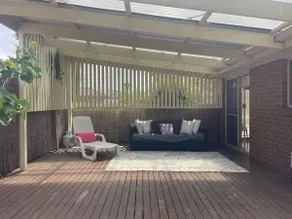 Family & Work Stay Near Deakin | Parking + WiFi - Image 4