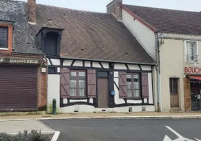 Typical Sologne house. - Image 2