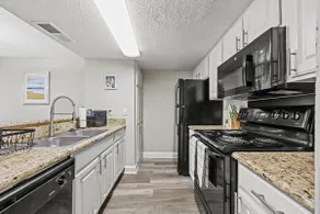 Sleek 1BR + pool | Walk to Bars - Image 4