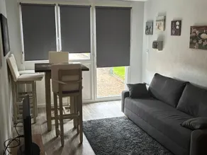 independent studio. - Image 3