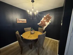 Western Apt | 2bd 2bth | 2 min Bella Woods Events - Image 5