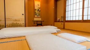 Serene Hill Retreat - Image 2