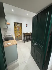 Resina Vintage Apartment - Image 2