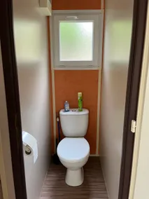 Comfortable 12B mobile home in family campground - Image 4