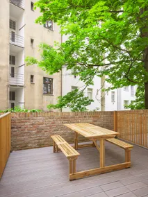 New! Central Designer Home w/ Shared Terrace for 5 - Image 2