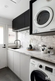 Modern Spacious 4BR + Pool - 5mins drive Airport Long Term Availabale Please contact within - Image 5