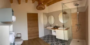 Burgundy Canal Getaway - Image 5