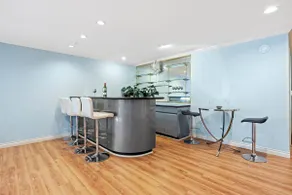 Grand Vancouver Retreat | Spacious 7BR + Hot Tub - Image 4