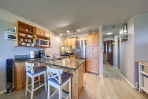 1-Bedroom InnWest Condo – Hot Tub & Alpine Views - Image 4