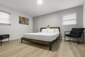 Cozy 3BR, Free Parking near NYC & MetLife Stadium - Image 3